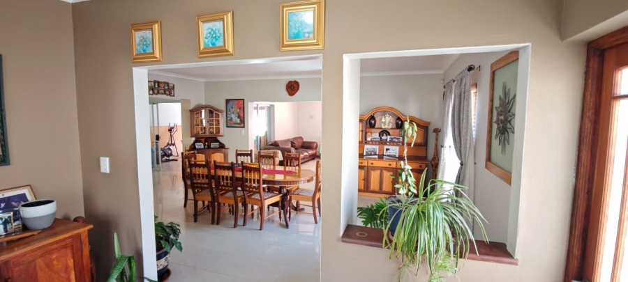 3 Bedroom Property for Sale in Penhill Western Cape